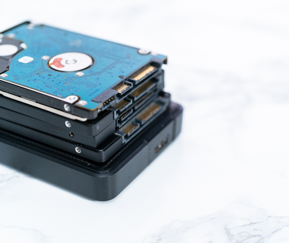 Read more about the article A Quick Guide To Flash Drives & HDD Storage
